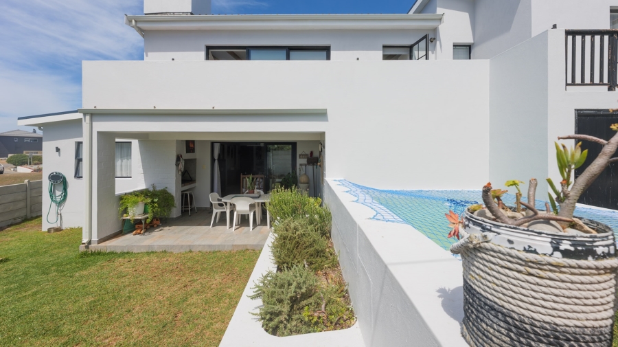 6 Bedroom Property for Sale in Agulhas Western Cape